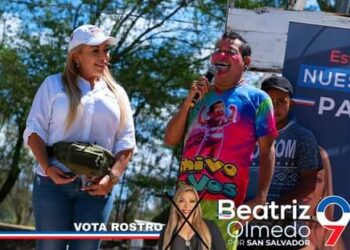 Beatríz Olmedo y Cocolito llevan diversión en Apopa