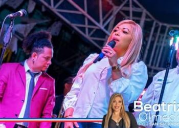 Beatríz Olmedo asistió al cierre de campaña en Apopa