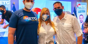 Beatríz Olmedo se reunió con supervisores en 50 centros de votación en San Salvador