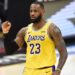 LeBron James discute e insulta a aficionada