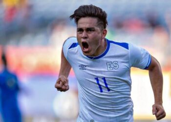 Carlos de los Cobos confirma el regreso de Rodolfo Zelaya a la selección mayor
