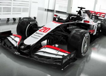 Escudería Haas levanta polémica por colores al presentar nuevo monoplaza para F1