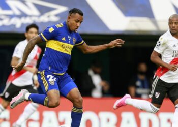 Boca Juniors y River Plate igualaron en el superclásico del fútbol argentino