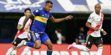 Boca Juniors y River Plate igualaron en el superclásico del fútbol argentino
