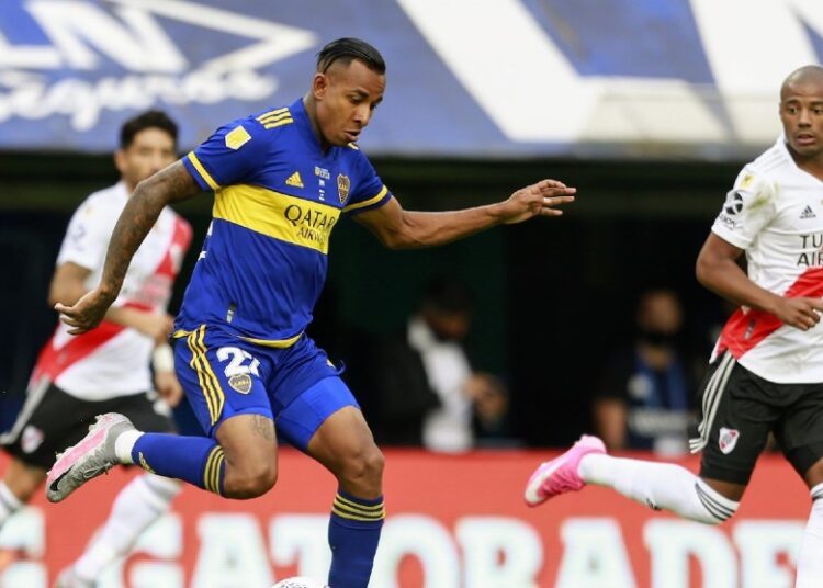 Boca Juniors y River Plate igualaron en el superclásico del fútbol argentino