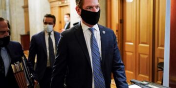 Un legislador demócrata demanda a Trump por terrorismo e incitar a disturbios