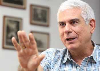 Rodolfo Parker afirma que es una “obligación” del Estado pagar el salario a diputados