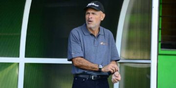 Roberto Gamarra, técnico de Firpo : «Lo del clima son situaciones que uno debe tener a favor y es normal»