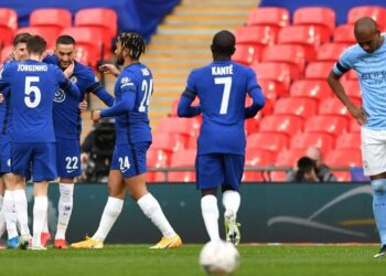 Manchester City deja escapar el póker de títulos tras perder ante el Chelsea en F.A. Cup