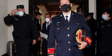 Sala admite demanda contra nombramiento de Arriaza Chicas al frente de la PNC