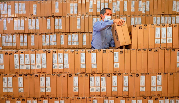 Educación ha recibido 25,000 computadoras para estudiantes