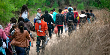 EEUU lanza operación contra redes trasnacionales de tráfico de migrantes