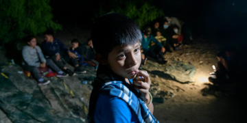 Los traficantes se ensañan contra los niños migrantes no acompañados