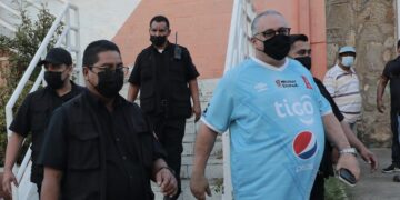 ¿Qué hacía Fito Salume en el estadio Barraza con camisa de Alianza?