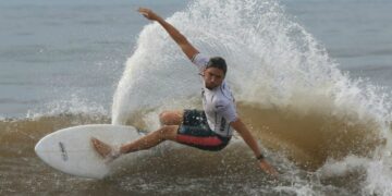 “Al Mundial de surf, es como que vinieran Mbappé, Sergio Ramos y Haaland a jugar al Cuscatlán”: “Bamba” Díaz, presidente del surf