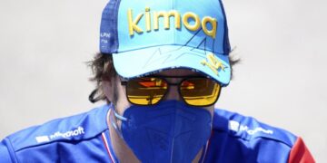 Alonso se rinde al actual nivel de Lewis Hamilton