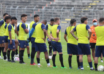 Comienzan los despidos en C.D. Águila