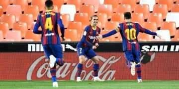 Barcelona venció al Valencia en un duelo clave en la lucha por el título