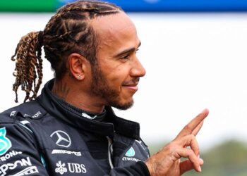 Lewis Hamilton gana en Portugal su segunda carrera de tres esta temporada