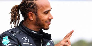 Lewis Hamilton gana en Portugal su segunda carrera de tres esta temporada
