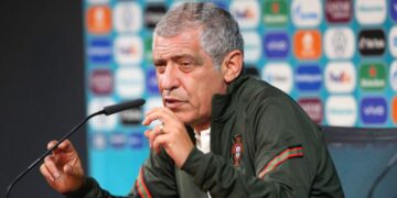 Fernando Santos: “Tengo que morir con mis ideas”