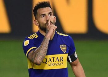 Carlos Tevez le dice adiós a Boca Juniors