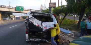 Tres lesionados tras fuerte accidente en carretera a Quezaltepeque
