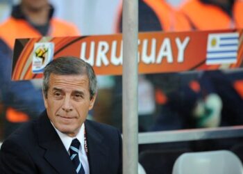 Tabárez admite “urgencia” de Uruguay de cara al gol
