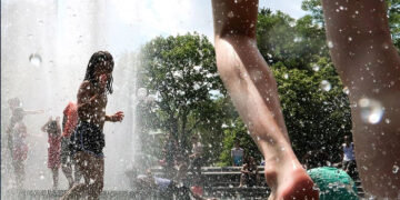 Ola de calor al noroeste de Estados Unidos aumenta riesgo de incendios