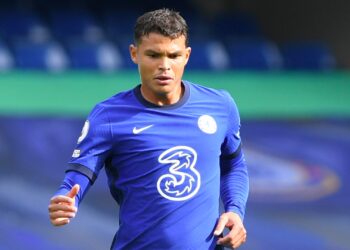 Thiago Silva también renueva por el Chelsea
