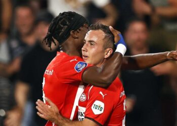 El PSV arrolla al Galatasaray gracias a Zahavi y Götze