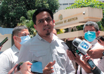 Eligen a diputado Jaime Guevara como jefe de fracción del FMLN
