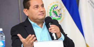 “Estamos creciendo en más y mejores empleos” informó el ministro Rolando Castro