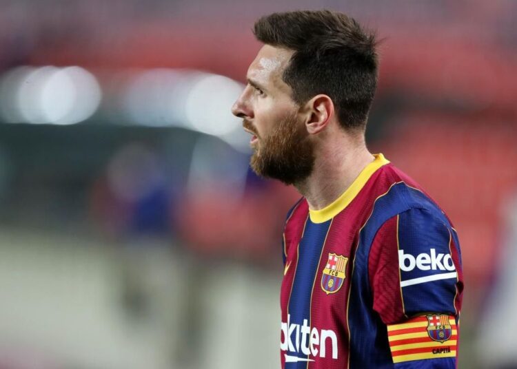 ¿Messi se  queda en el Barcelona por 5 temporadas?