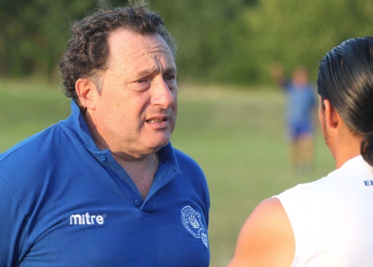 Fallece extécnico de la selección de El Salvador