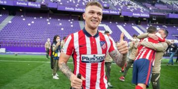 La insistencia del Manchester no varía el plan del Atlético con Trippier