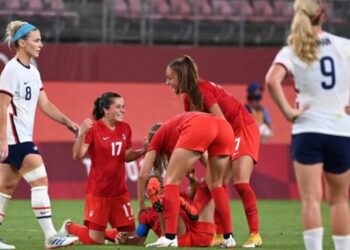 Canadá vence a la favorita Estados Unidos y buscará la medalla de oro ante Suecia