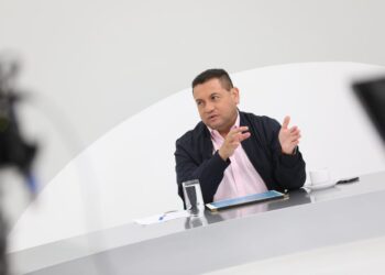 Ministro de Trabajo Rolando Castro garantiza intervención inmediata ante denuncias laborales por incremento al salario mínimo