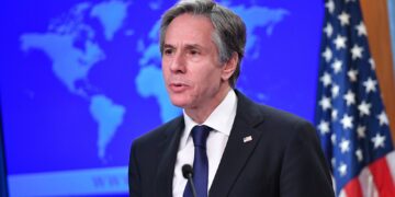 Secretario de Estado de EE. UU. defendió ante el congreso el retiro de las tropas de Afganistán