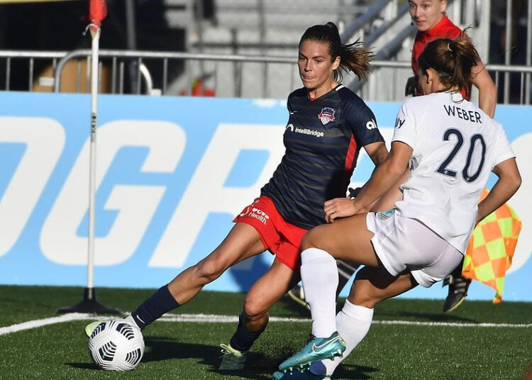 Jugadores de la liga de Estados Unidos paran partidos en protestas por casos de abuso sexual