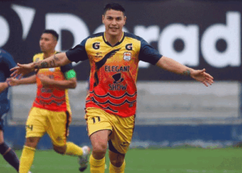 Kevin Santamaría no seguirá con el Chavelines peruano