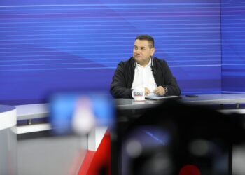 Estos son los pasos que deben seguir los interesados en aplicar al Programa Oportunidades implementado por el Ministro Rolando Castro