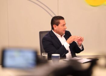 Ministro Rolando Castro a empresarios: «Con un trabajo le cambiamos la vida a un joven y a una familia completa»