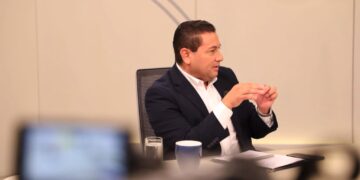 Ministro Rolando Castro a empresarios: «Con un trabajo le cambiamos la vida a un joven y a una familia completa»