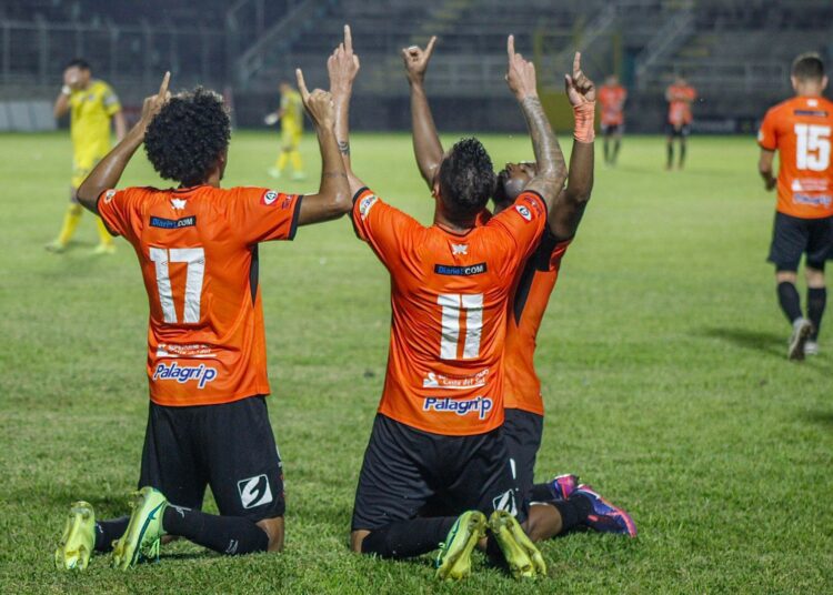 La lucha por el segundo puesto está más apretada que nunca