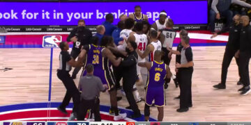 Expulsión de LeBron James empañó triunfo de Lakers ante Pistons