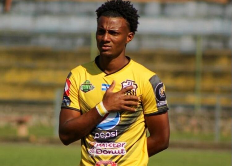 Edgar Medrano: «Mi deseo es jugar en un equipo grande como el Águila»