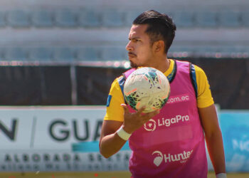 Denis Pineda: «Siempre he dicho que soy de FAS, pero iremos por la victoria»