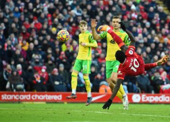 Así fue el prodigioso gol de Mané ante el Norwich
