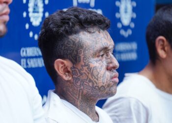 Seguridad presenta a tres pandilleros que ordenaron homicidios en los últimos días